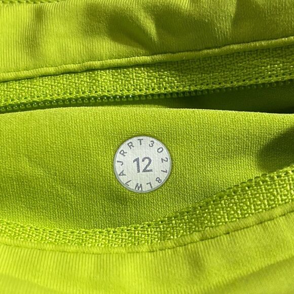 Lululemon Speed Up Short *2.5" - Picture 6 of 9